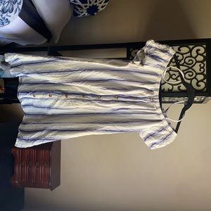 very cute Yacht dress 🌞 off the shoulder sleeve and modest length 💐